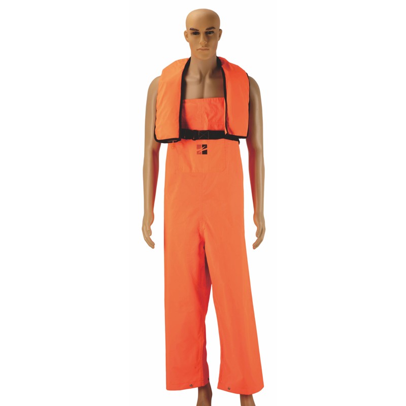 De ce sunt pantalonii de ploaie salvatori de vieți esențiali pentru siguranța în aer liber?